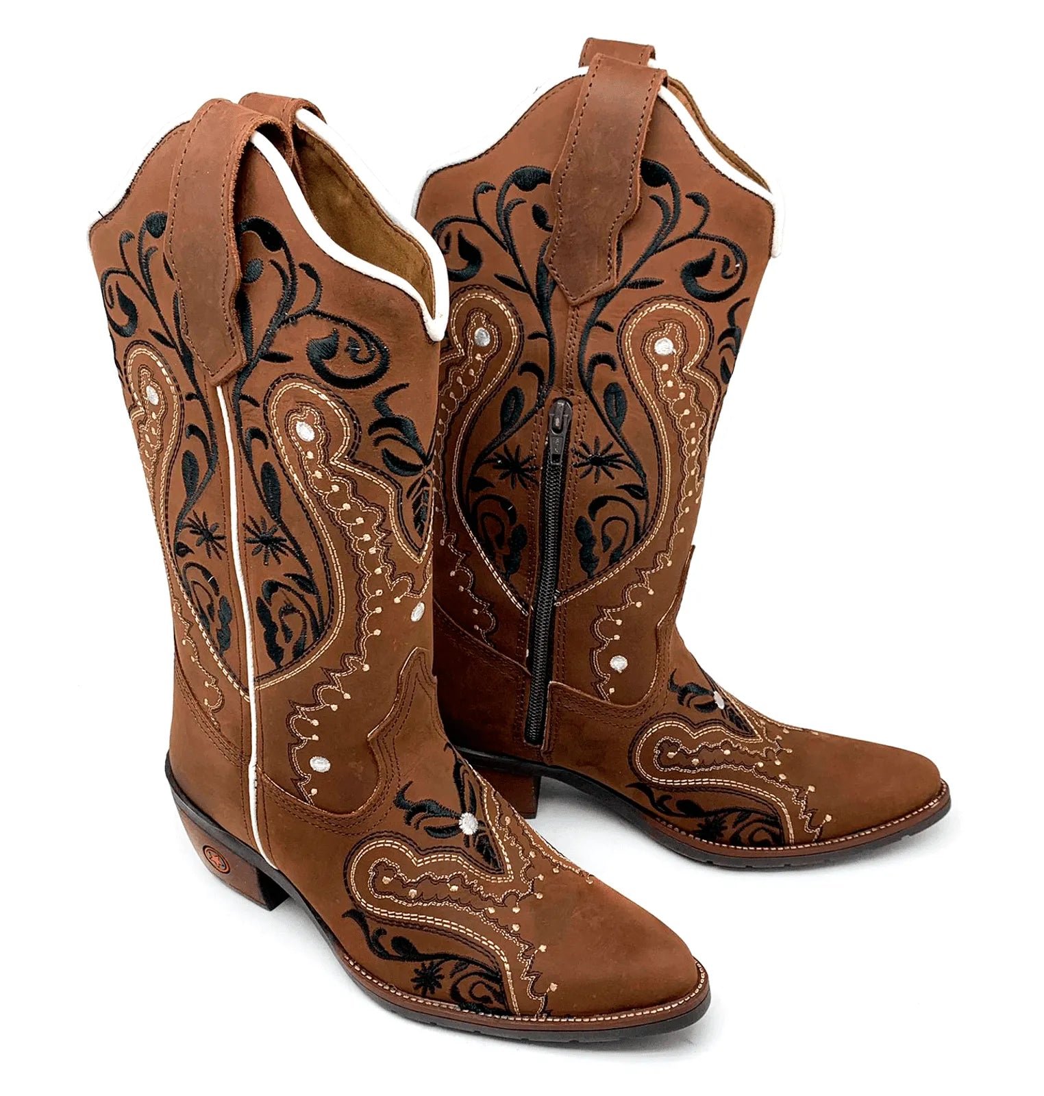Texana Florência Bico Fino - Couro Crazy Horse Nescau | Bordados Preto, Bege e Branco - Imagem 2