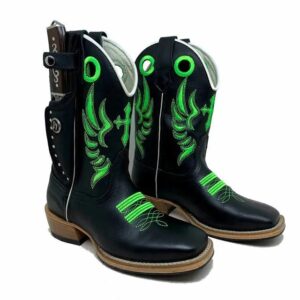 BotaFaca Escudo
                                    - Couro Látego Preto | Bordado Verde Neon | Solado de Madeira