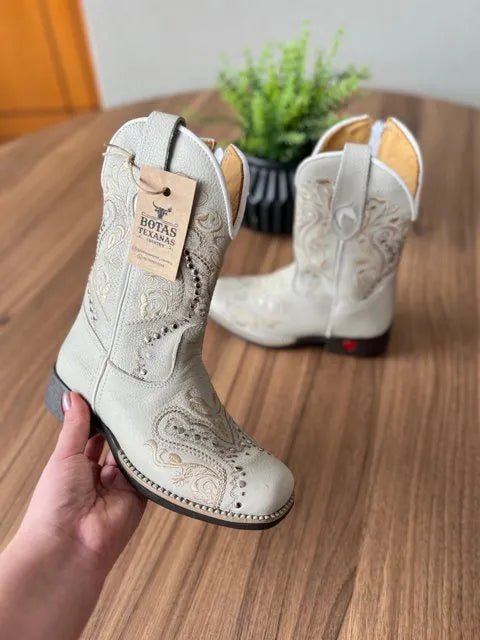 Texana Alice Infantil - Couro Off-White/Bordado Tribal Bege - Imagem 3
